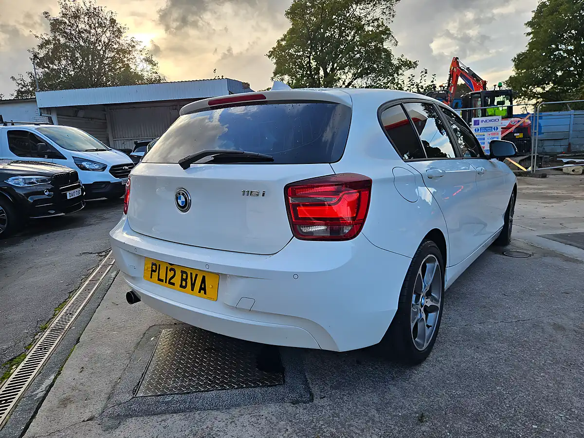 Used 2024 BMW 116 I White - Interior and Exterior details 5