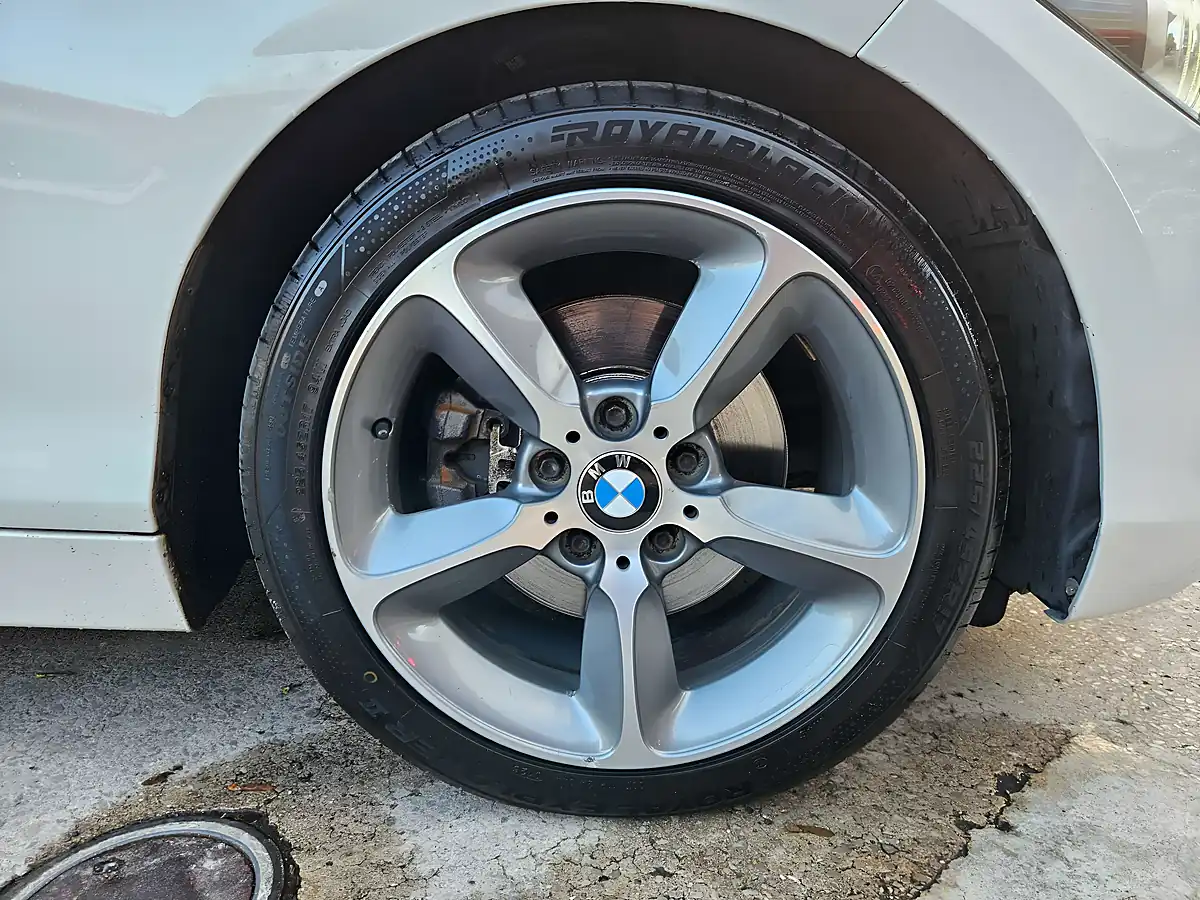 Used 2024 BMW 116 I White - Interior and Exterior details 6