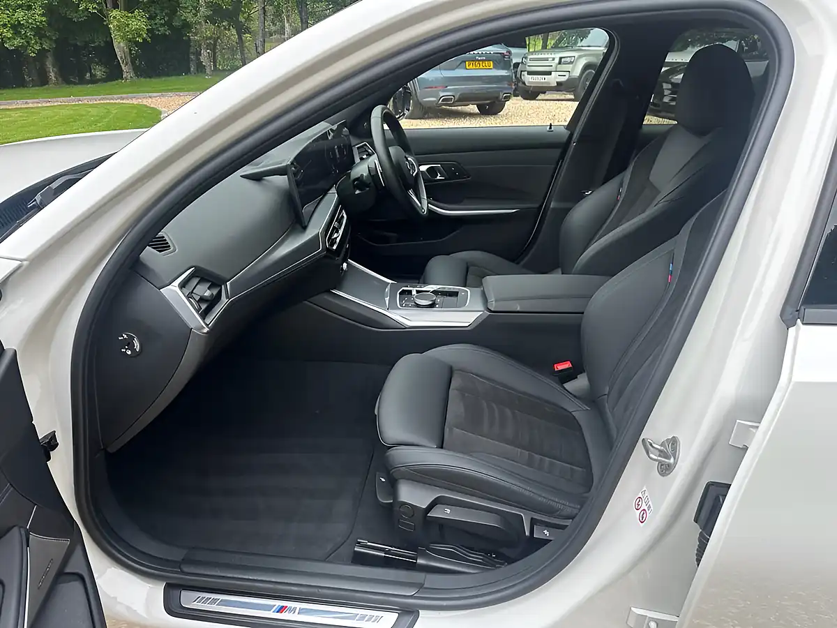 Used 2024 BMW 3 Series M Sport Touring Alpine White - Interior and Exterior details 13