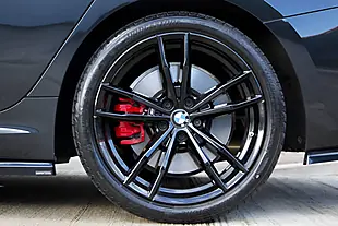 Used 2024 BMW 3 Series M340i Black Sapphire - Interior and Exterior details 18
