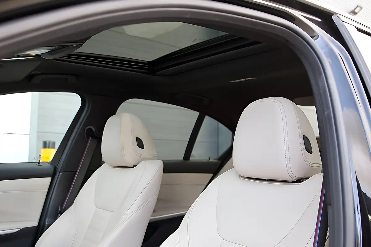 Used 2024 BMW 3 Series M340i Black Sapphire - Interior and Exterior details 5