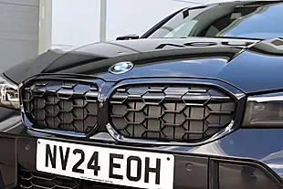 Used 2024 BMW 3 Series M340i Black Sapphire - Interior and Exterior details 9