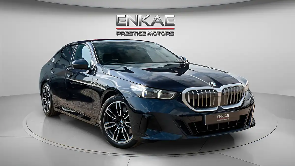 Used 2024 BMW 5 Series M Sport Black - Front View