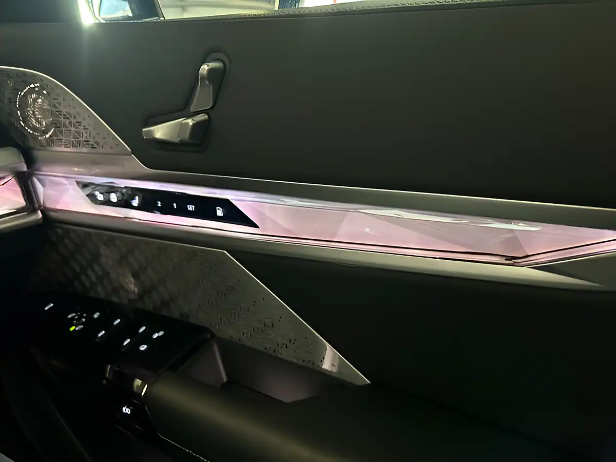 Used 2024 BMW 7 Series Excellence Black - Interior and Exterior details 20