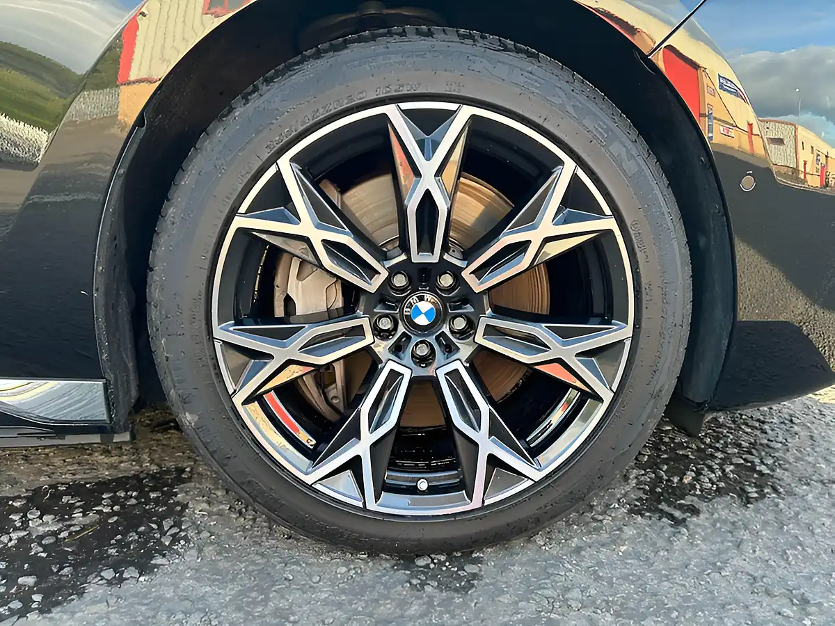 Used 2024 BMW 7 Series Excellence Black - Interior and Exterior details 3