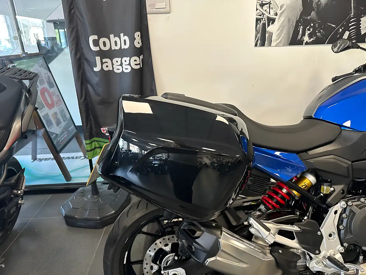 Used 2024 BMW F 900 Xr Blue - Interior and Exterior details 3