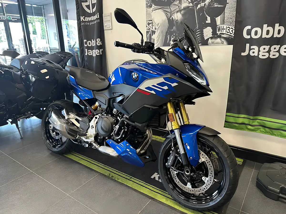 Used 2024 BMW F 900 Xr Blue - Interior and Exterior details 8