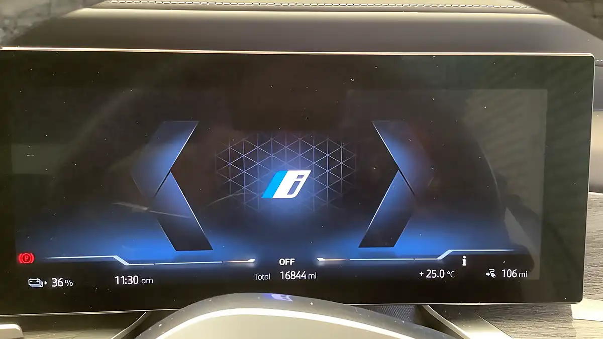 Used 2024 BMW I7 M Sport White - Interior and Exterior details 9