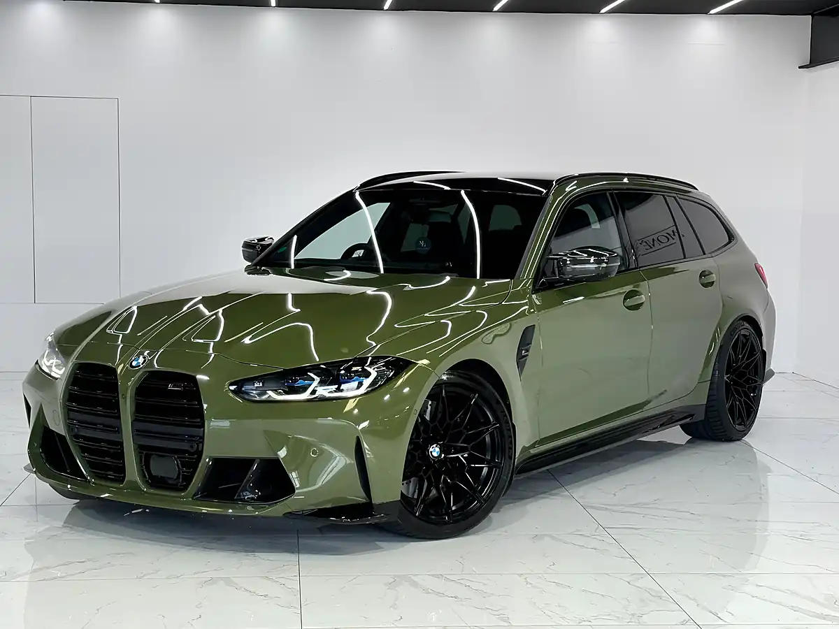 Used 2024 BMW M3 Competition Touring Green - Interior and Exterior details 2
