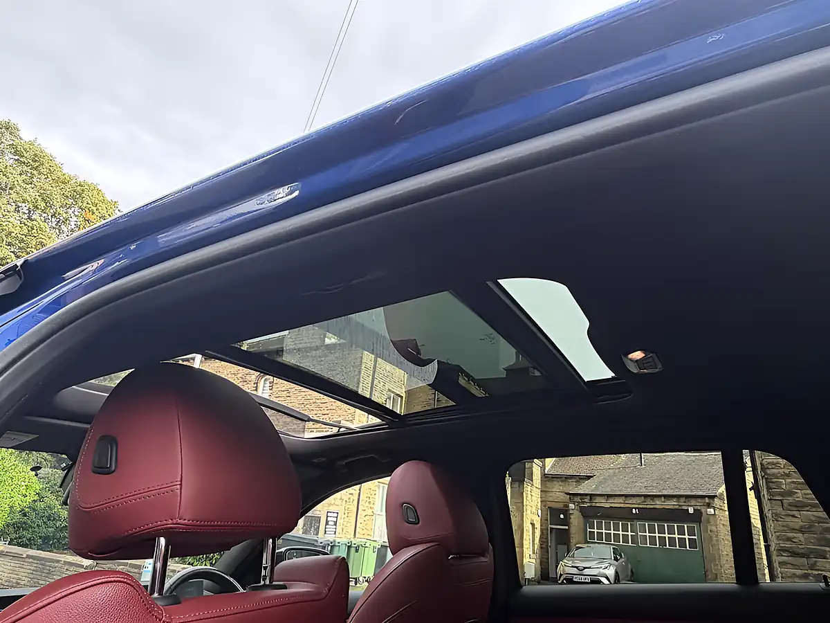 Used 2024 BMW M340d Touring Blue - Interior and Exterior details 17