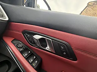 Used 2024 BMW M340d Touring Blue - Interior and Exterior details 18