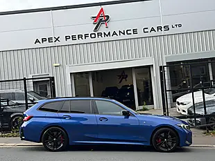 Used 2024 BMW M340d Touring Blue - Interior and Exterior details 7