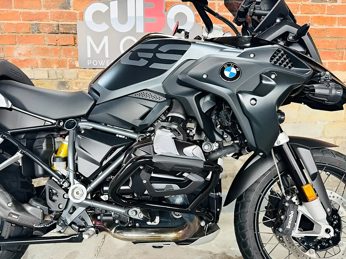 Used 2024 BMW R 1250 GS Triple Black Te Ultimate Edition Black - Interior and Exterior details 8