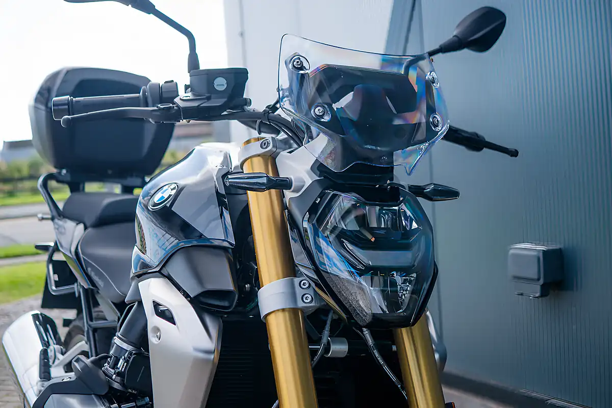 Used 2024 BMW R 1250 R Blackstorm Metallic - Interior and Exterior details 10