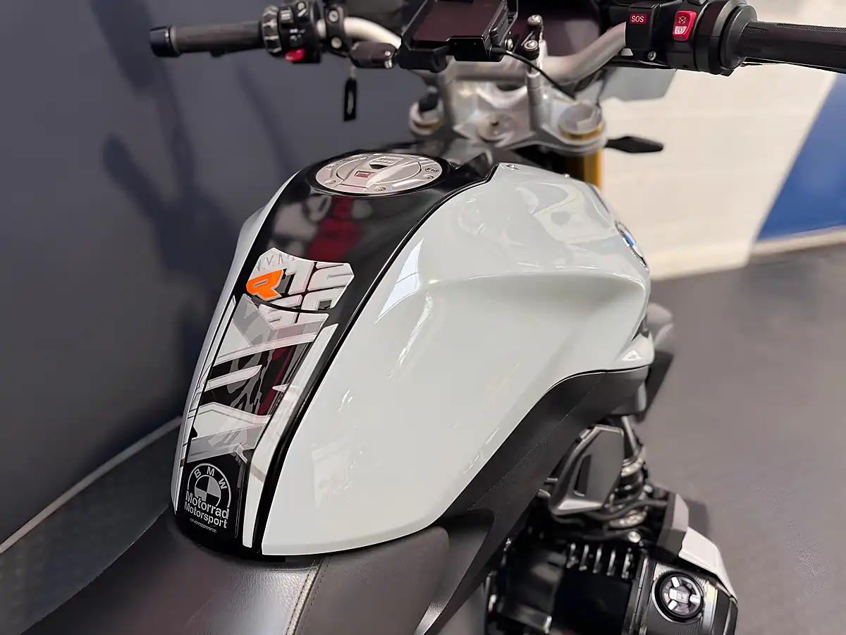 Used 2024 BMW R 1250 R - Interior and Exterior details 13