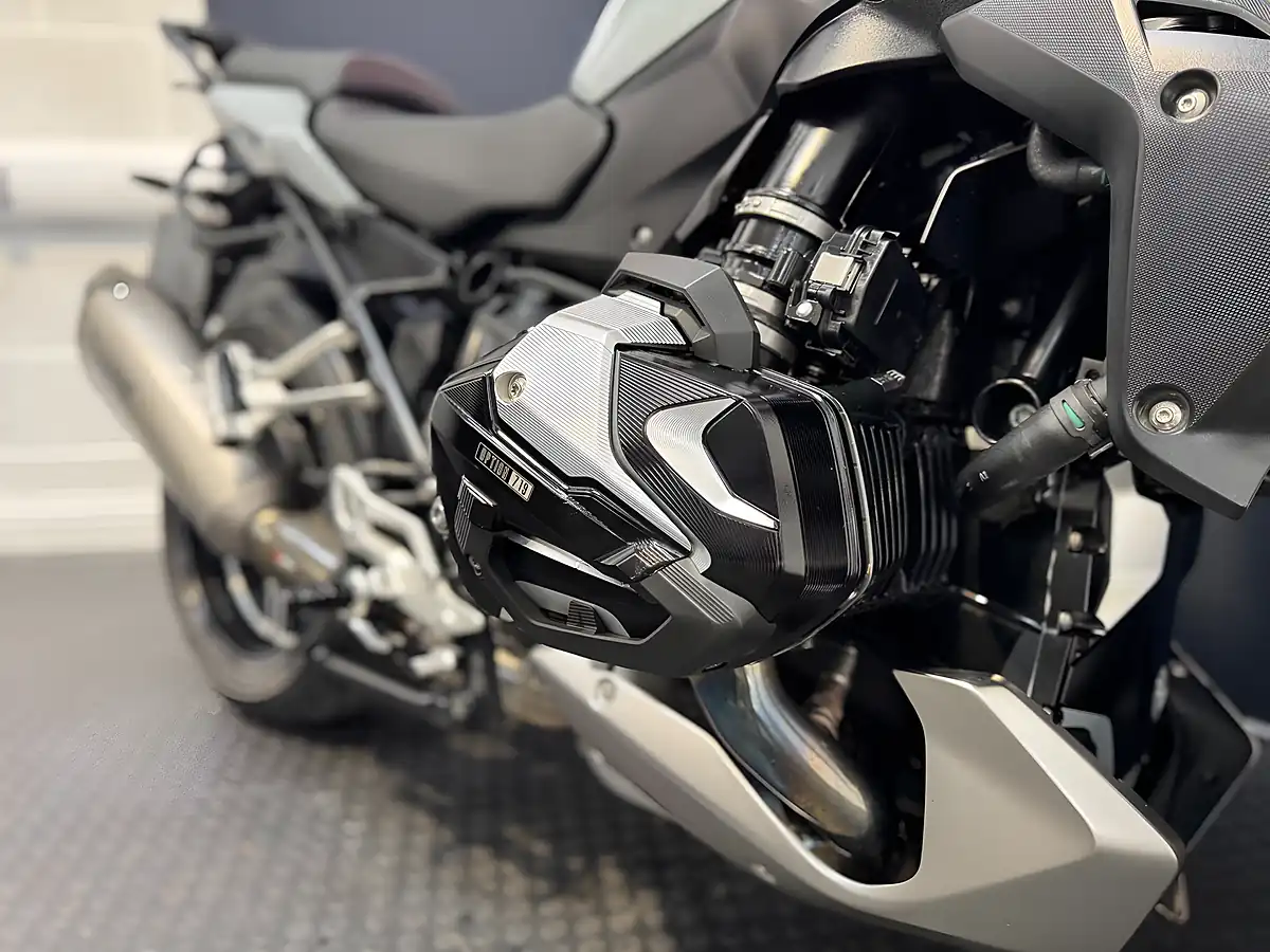 Used 2024 BMW R 1250 R - Interior and Exterior details 8