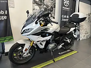 Used 2024 BMW R 1250 RS Se White - Interior and Exterior details 13
