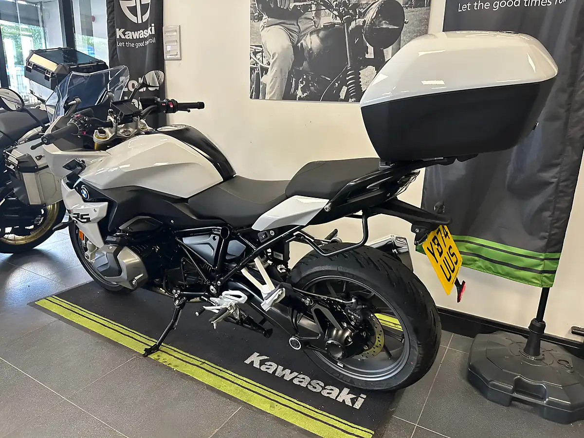 Used 2024 BMW R 1250 RS Se White - Interior and Exterior details 20