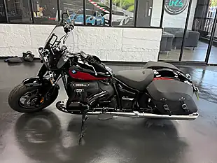 Used 2024 BMW R 18 Classic Tourer Black - Interior and Exterior details 4
