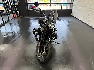 Used 2024 BMW R 18 Classic Tourer Black - Interior and Exterior details 6