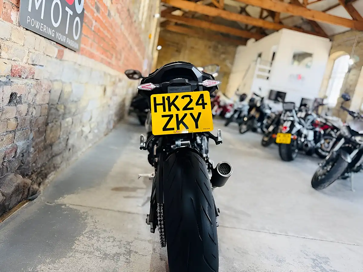 Used 2024 BMW S 1000 Rr Sport Black - Interior and Exterior details 18