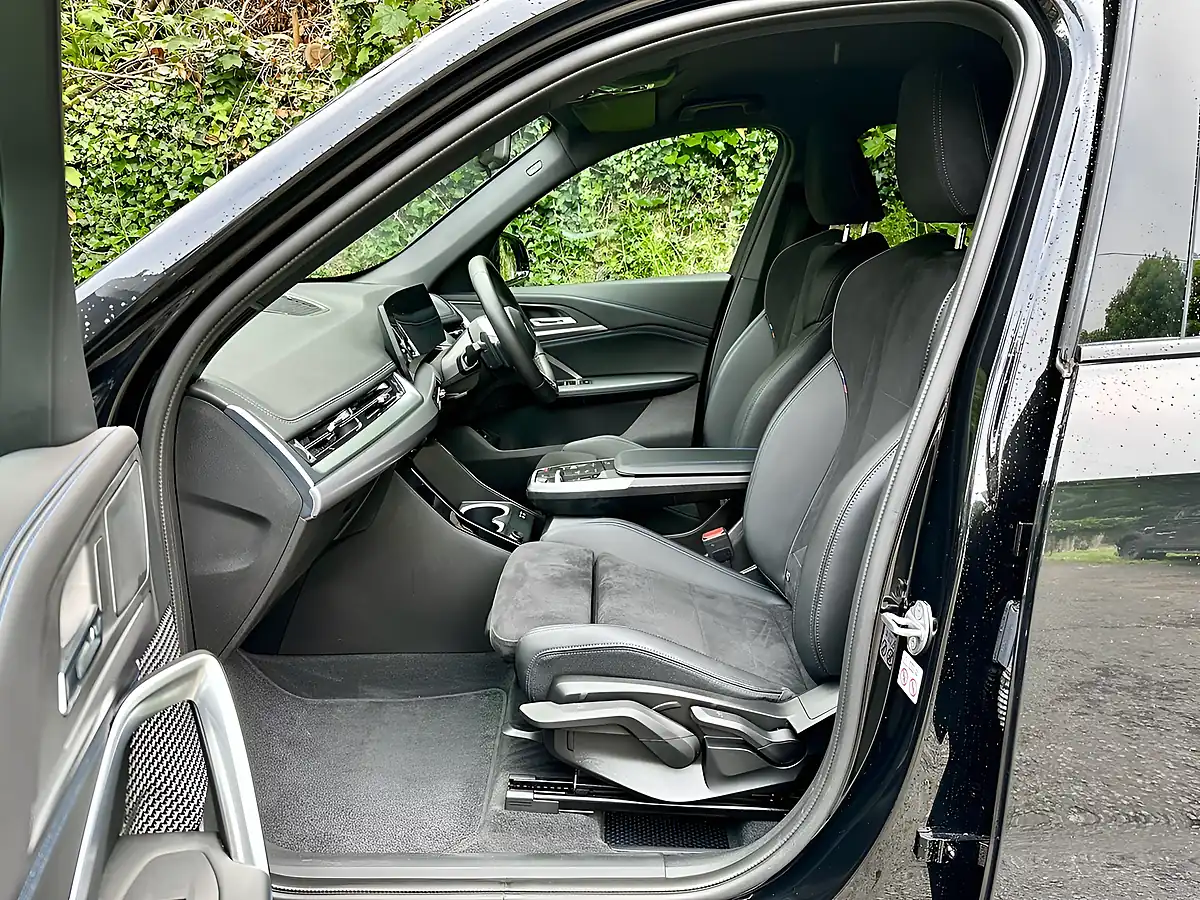 Used 2024 BMW X1 M Sport Black Sapphire - Interior and Exterior details 8