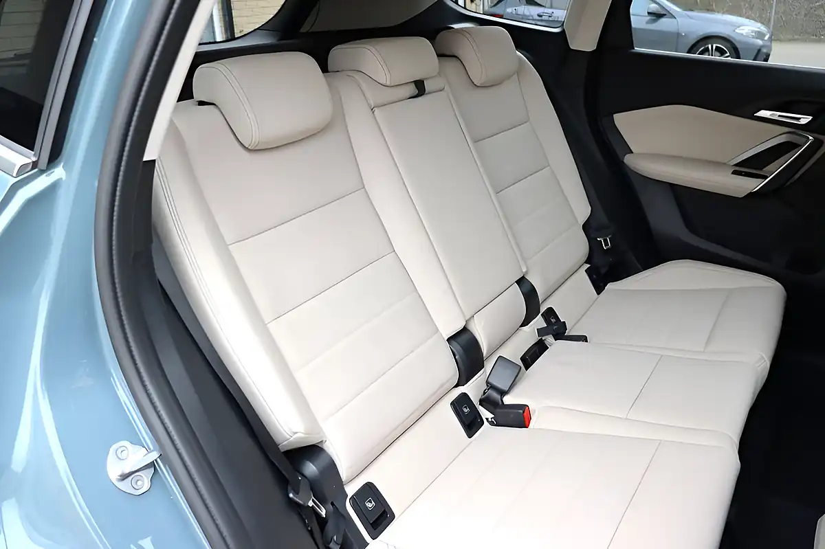 Used 2024 BMW X1 Xline Cape York Green - Interior and Exterior details 5