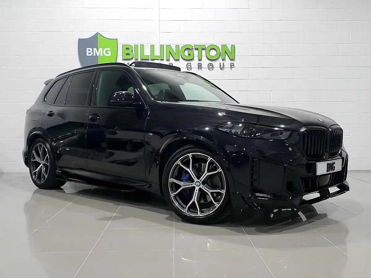 Used 2024 BMW X5 M Sport Black - Front View