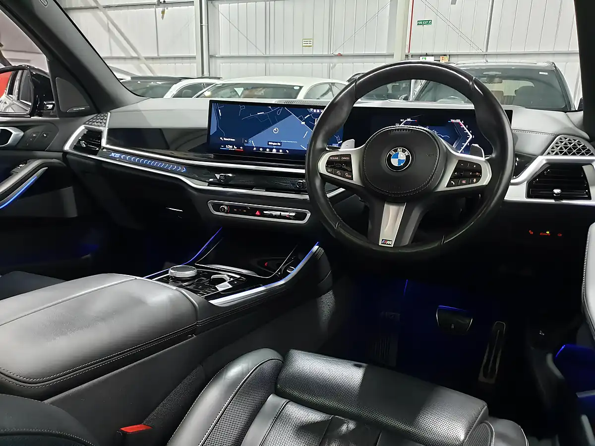 Used 2024 BMW X5 M Sport Black - Interior and Exterior details 15