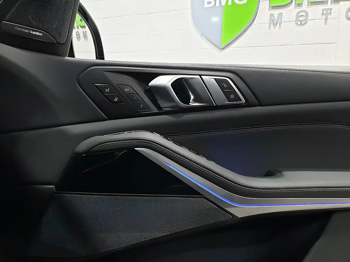 Used 2024 BMW X5 M Sport Black - Interior and Exterior details 17
