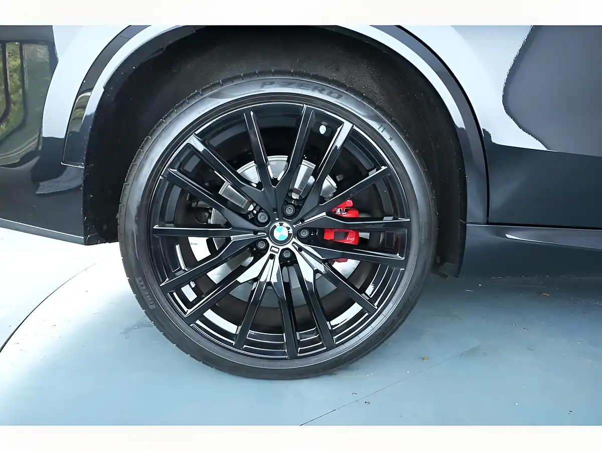 Used 2024 BMW X5 M Sport Black - Interior and Exterior details 10