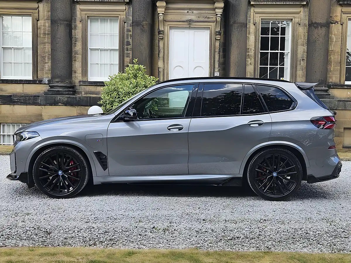Used 2024 BMW X5 M Sport Grey - Interior and Exterior details 9