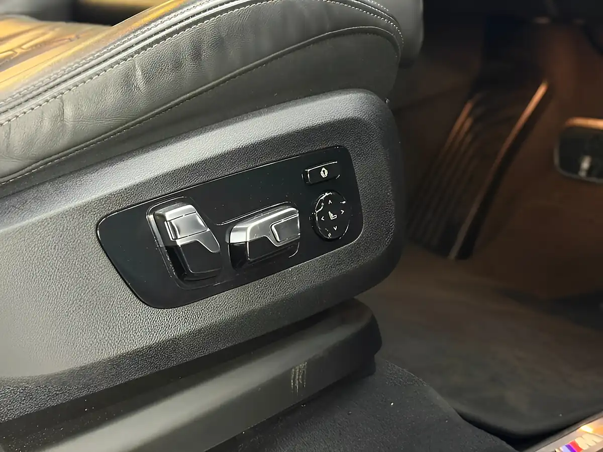 Used 2024 BMW X5 M Sport Grey - Interior and Exterior details 16