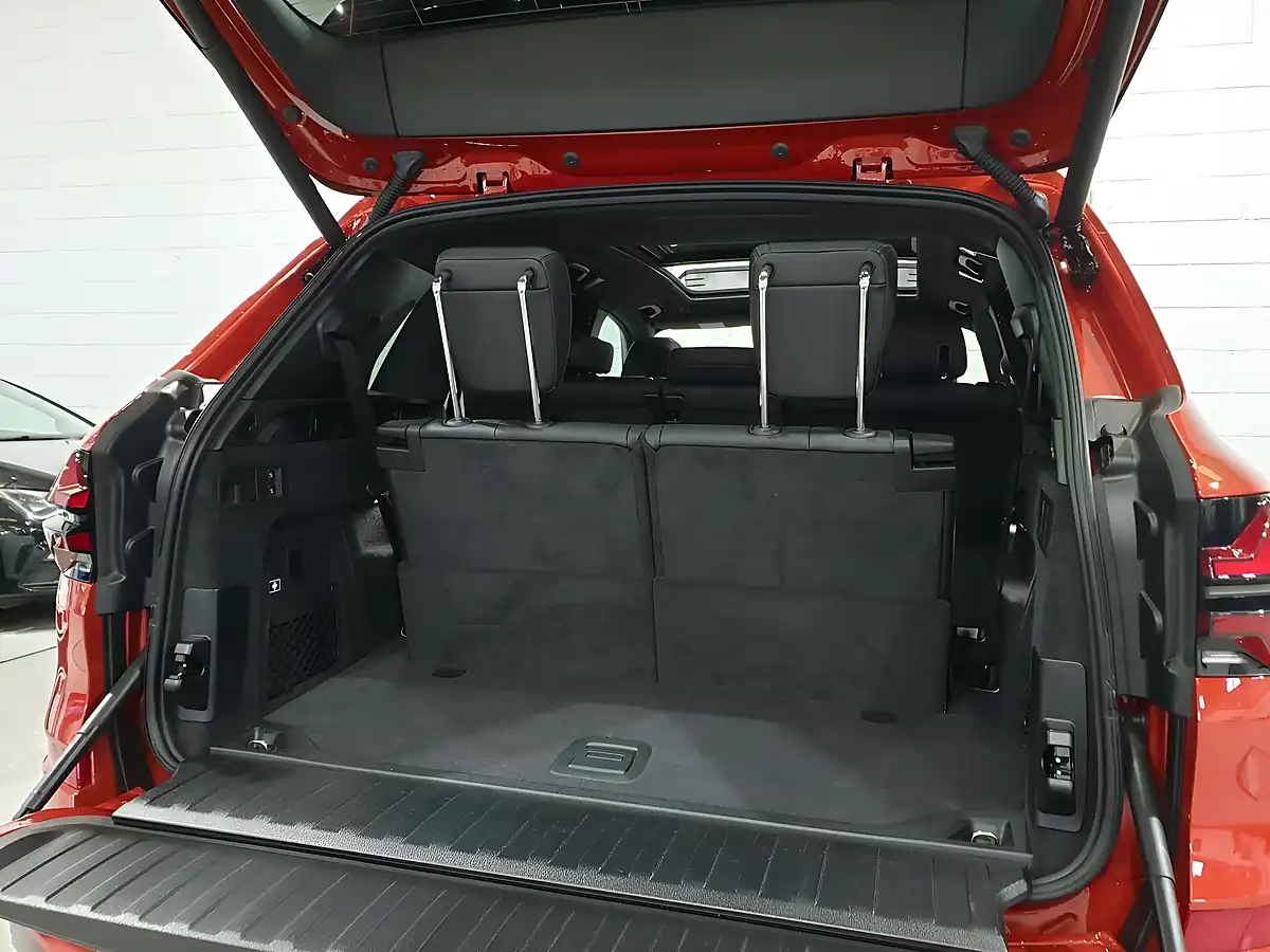 Used 2024 BMW X5 M Sport Orange - Interior and Exterior details 13