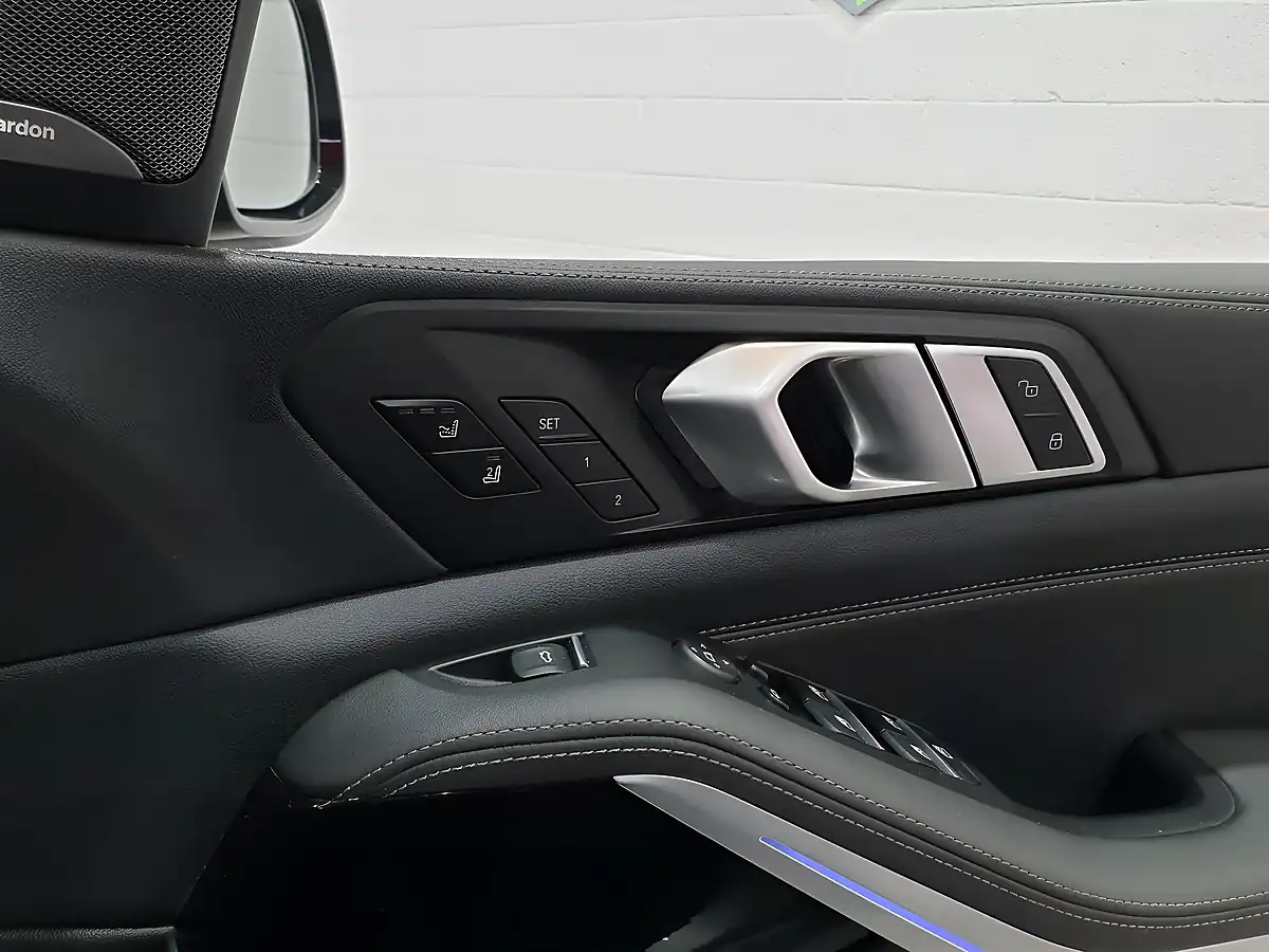 Used 2024 BMW X5 M Sport Skyscraper Grey - Interior and Exterior details 17