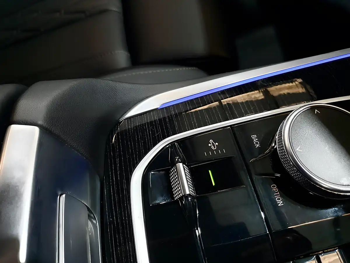 Used 2024 BMW X5 M Sport Skyscraper Grey - Interior and Exterior details 17