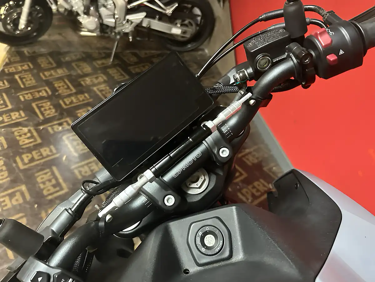 Used 2024 Cfmoto 300NK Black - Interior and Exterior details 12