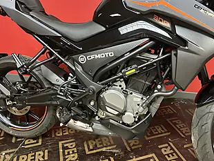 Used 2024 Cfmoto 300NK Black - Interior and Exterior details 3