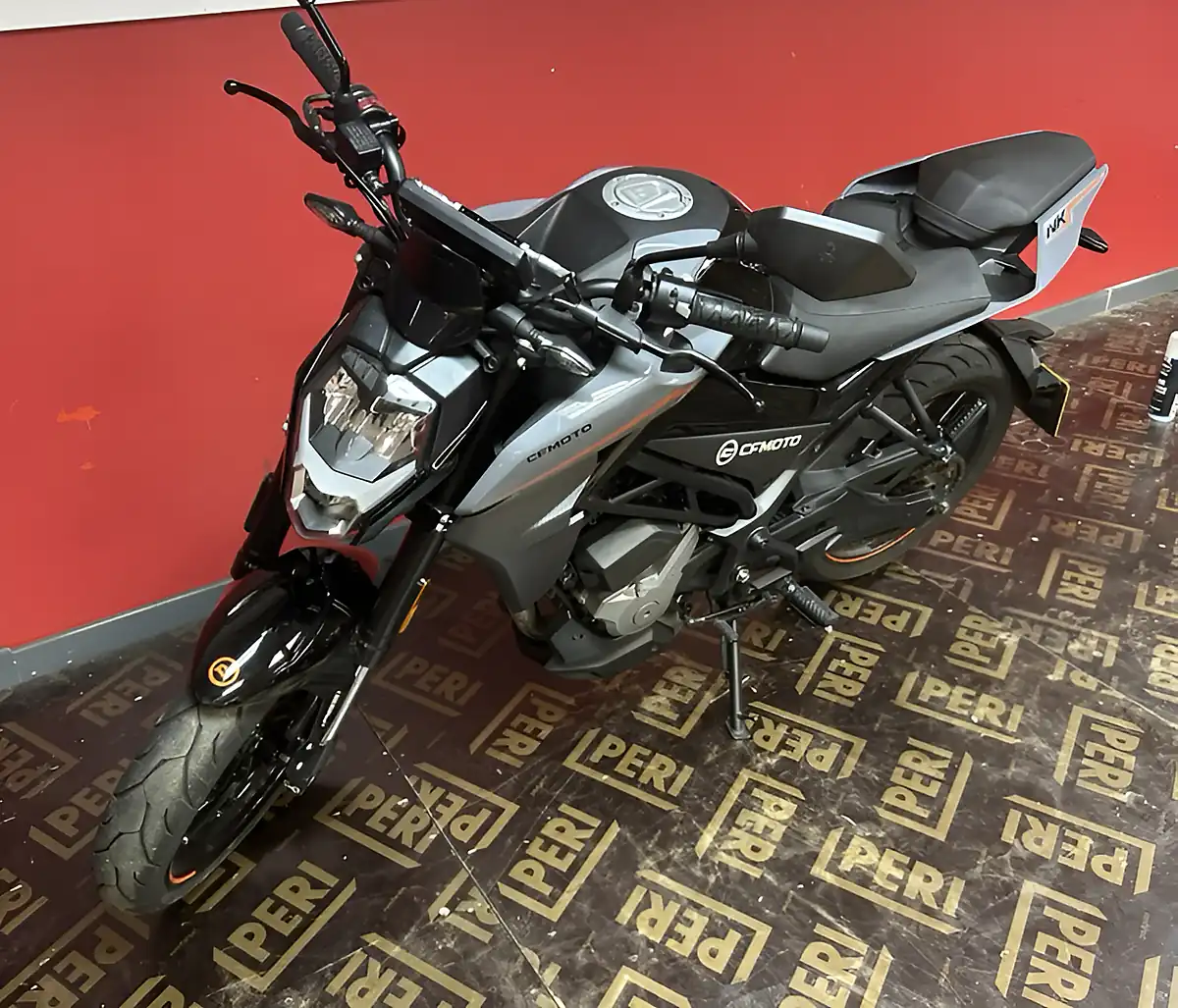 Used 2024 Cfmoto 300NK Black - Interior and Exterior details 8