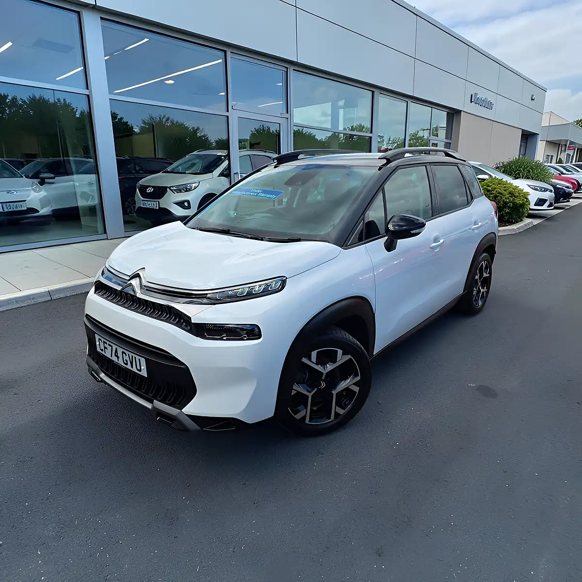 Used 2024 Citroen Aircross Max Edition Arctic White - Front View