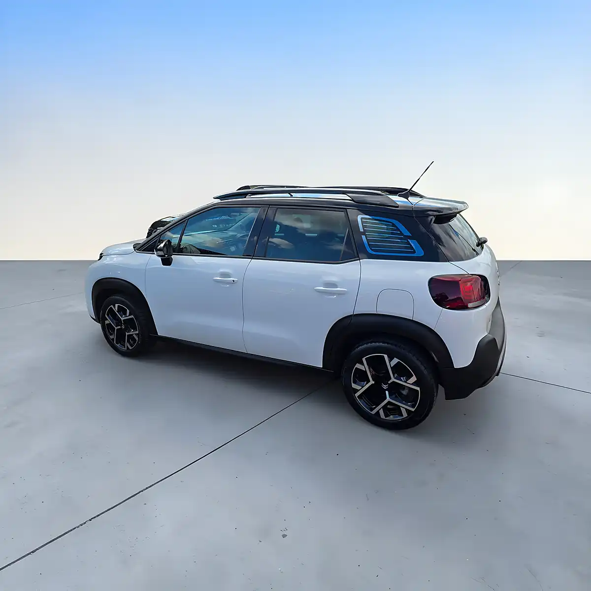 Used 2024 Citroen Aircross Max Edition Arctic White - Interior and Exterior details 5
