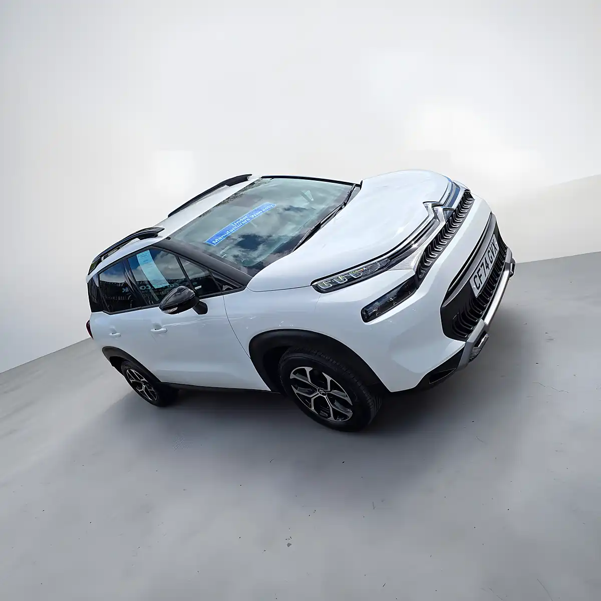 Used 2024 Citroen Aircross Plus Edition Alpine White - Interior and Exterior details 7