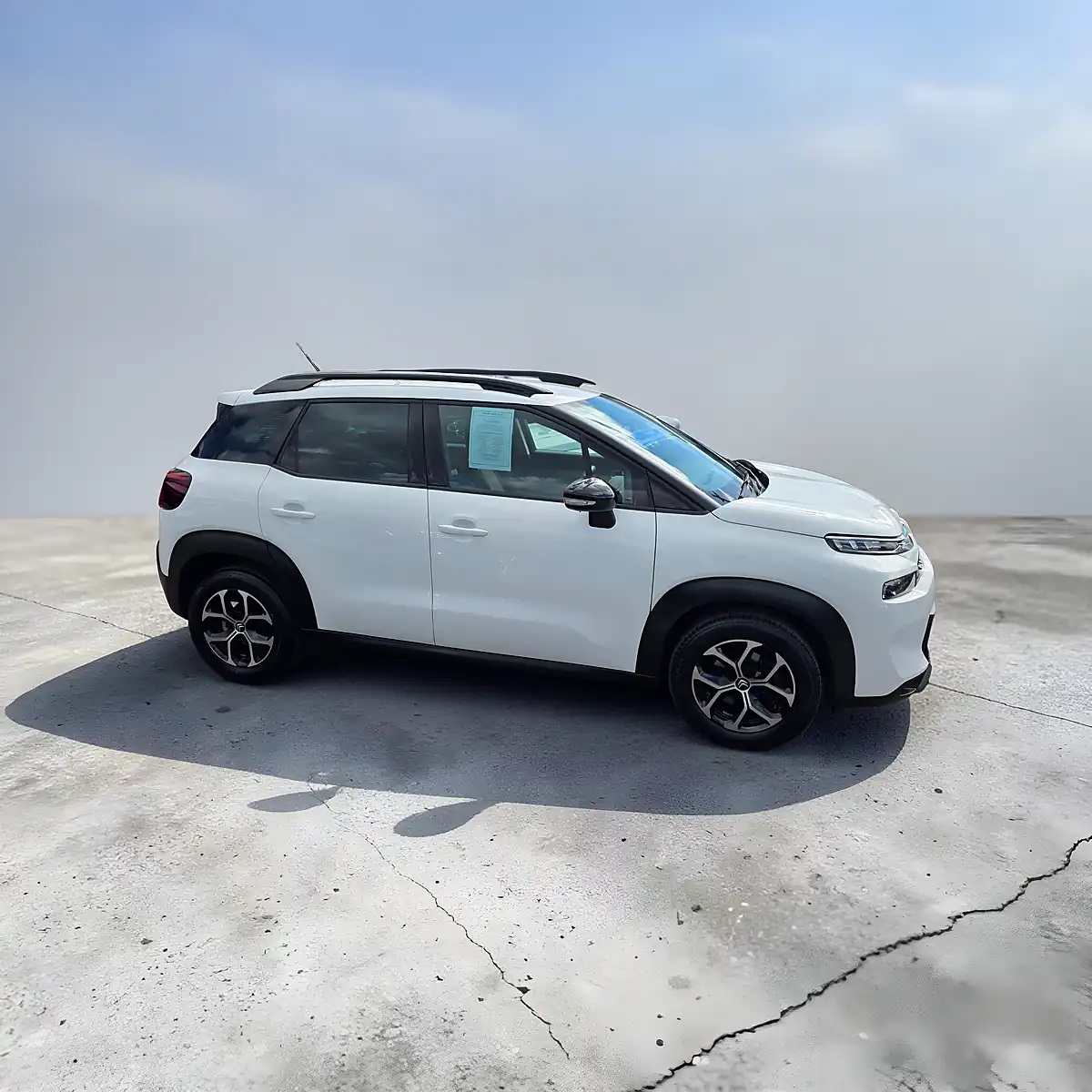 Used 2024 Citroen Aircross Plus Edition Alpine White - Interior and Exterior details 8