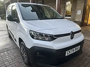 Used 2024 Citroen Berlingo Driver Polar White - Interior and Exterior details 18