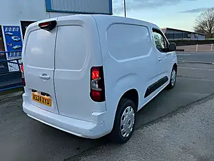 Used 2024 Citroen Berlingo Driver White - Interior and Exterior details 10