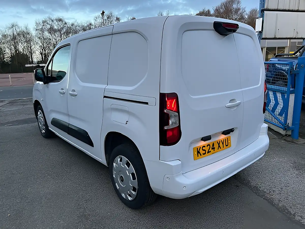 Used 2024 Citroen Berlingo Driver White - Interior and Exterior details 2