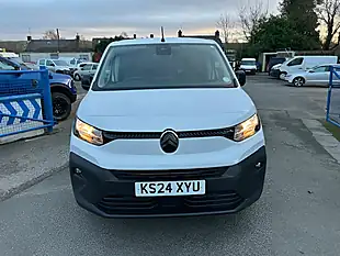 Used 2024 Citroen Berlingo Driver White - Interior and Exterior details 4