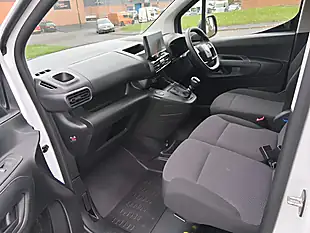 Used 2024 Citroen Berlingo Driver Xl White - Interior and Exterior details 15