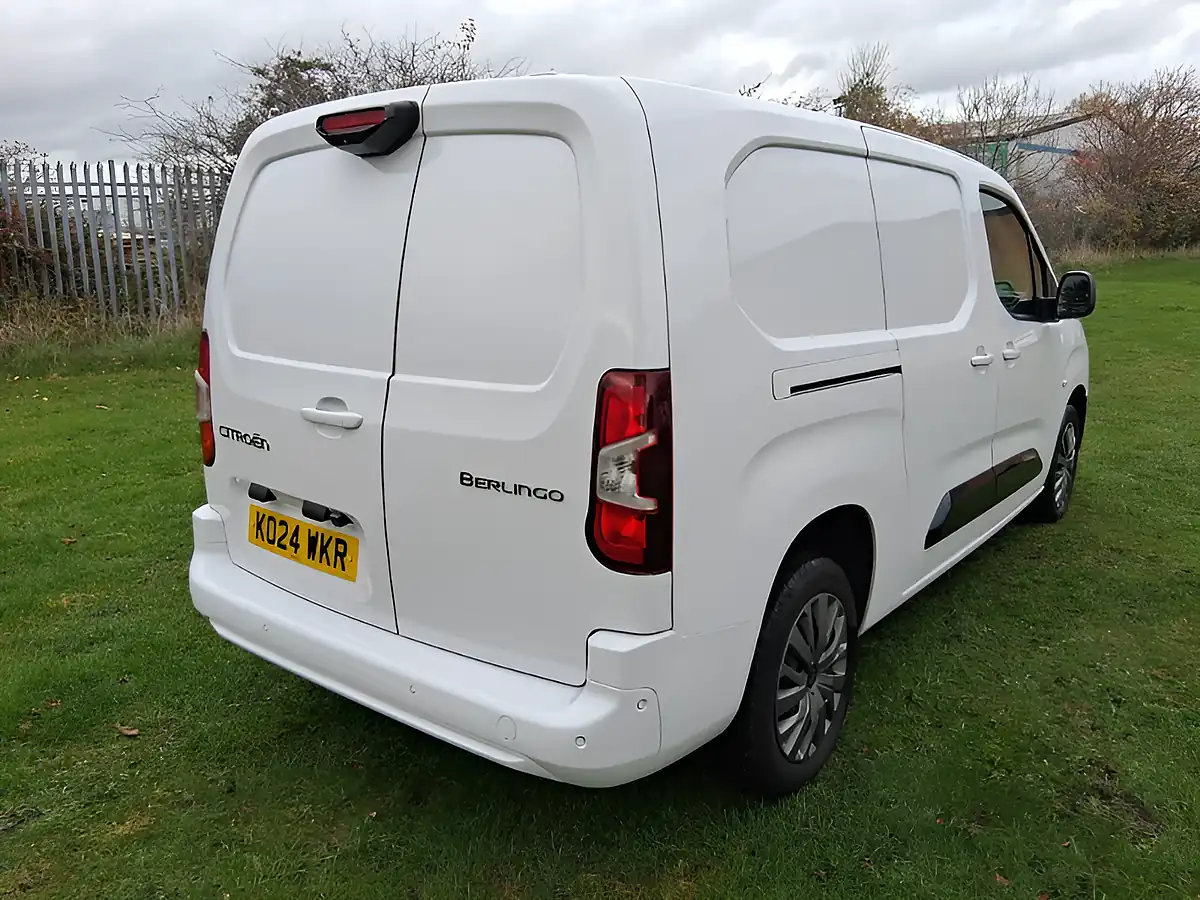 Used 2024 Citroen Berlingo Driver Xl White - Interior and Exterior details 3