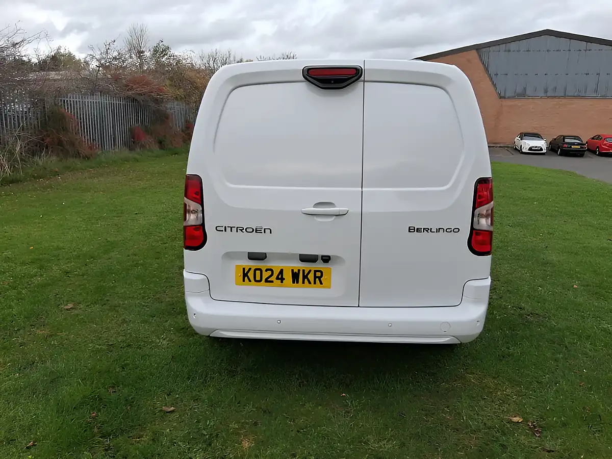 Used 2024 Citroen Berlingo Driver Xl White - Interior and Exterior details 4